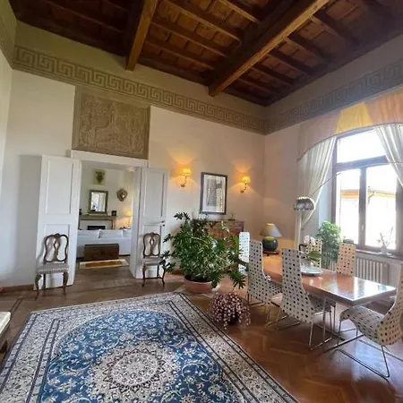 Appartement Loft Di Charme Con Travi Affrescate *