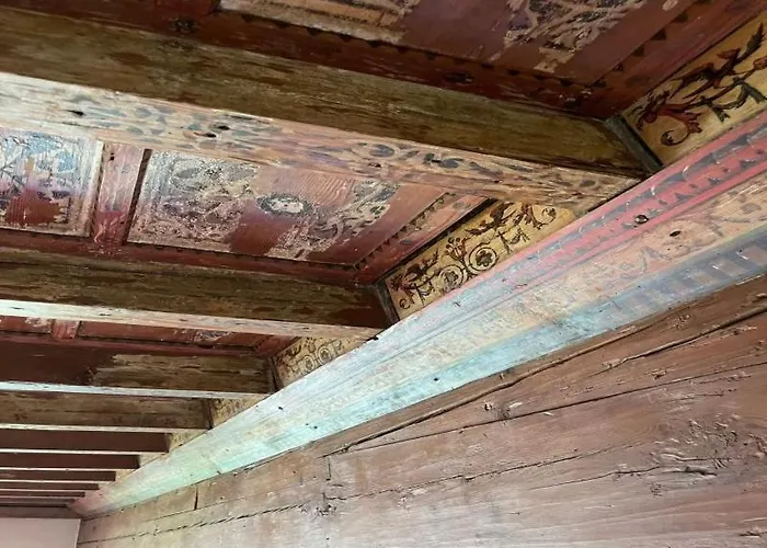 Loft Di Charme Con Travi Affrescate Διαμέρισμα *